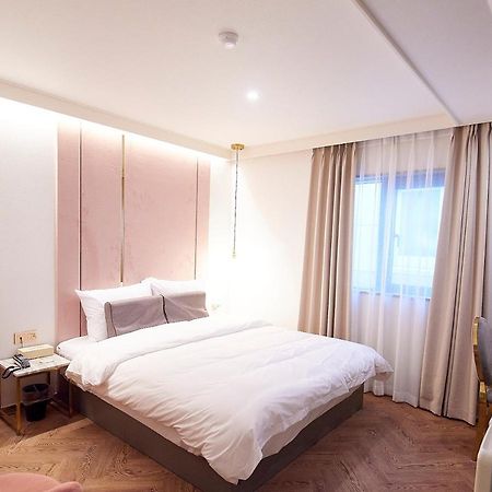 Denbasta Signature Hotel بوسان المظهر الخارجي الصورة