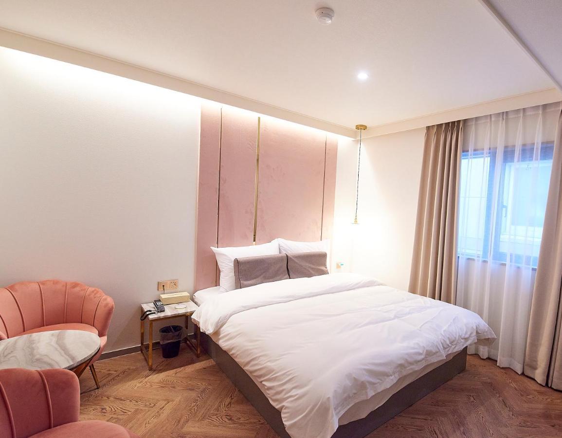 Denbasta Signature Hotel بوسان المظهر الخارجي الصورة