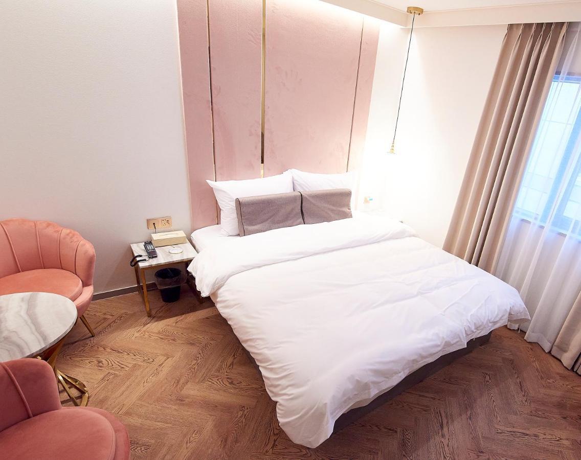 Denbasta Signature Hotel بوسان المظهر الخارجي الصورة