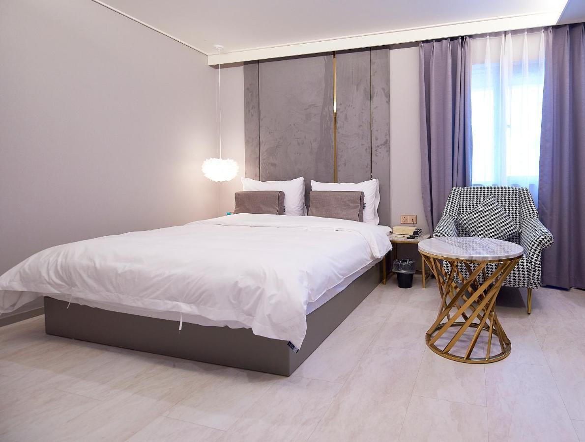 Denbasta Signature Hotel بوسان المظهر الخارجي الصورة