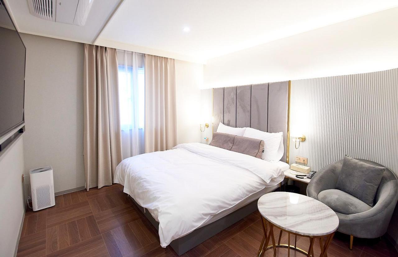 Denbasta Signature Hotel بوسان المظهر الخارجي الصورة
