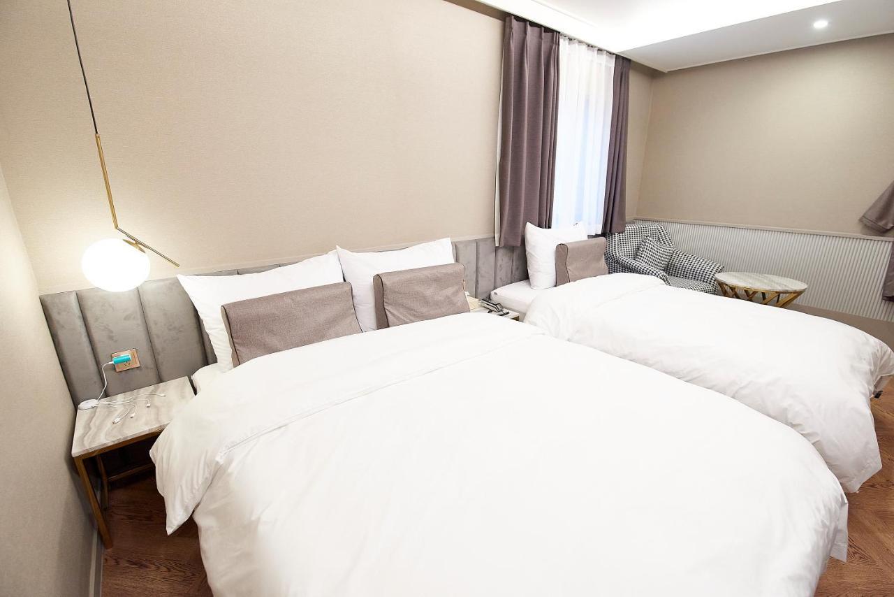 Denbasta Signature Hotel بوسان المظهر الخارجي الصورة