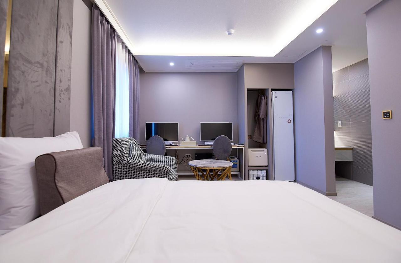 Denbasta Signature Hotel بوسان المظهر الخارجي الصورة