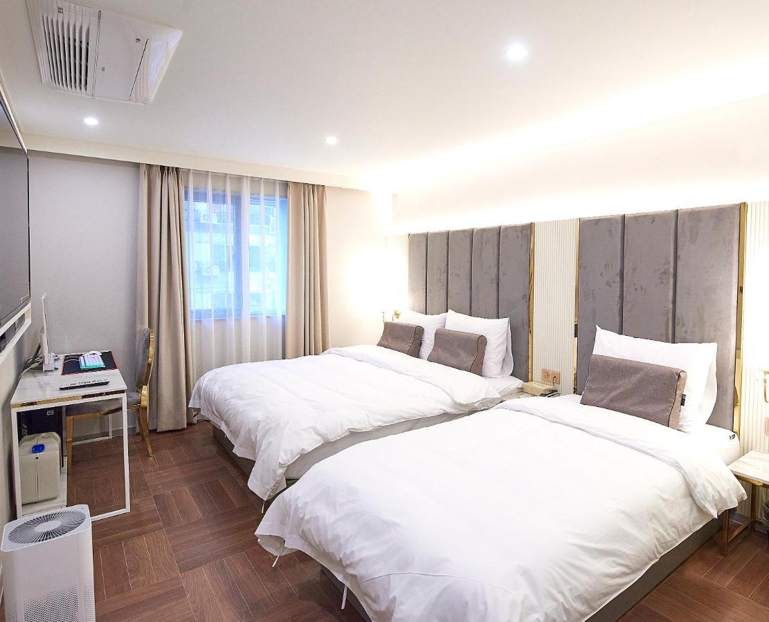 Denbasta Signature Hotel بوسان المظهر الخارجي الصورة
