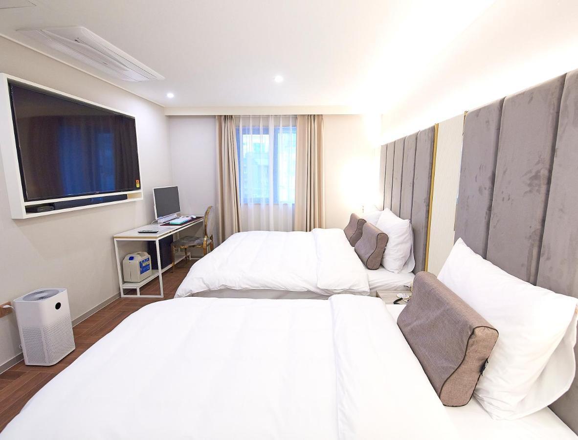 Denbasta Signature Hotel بوسان المظهر الخارجي الصورة