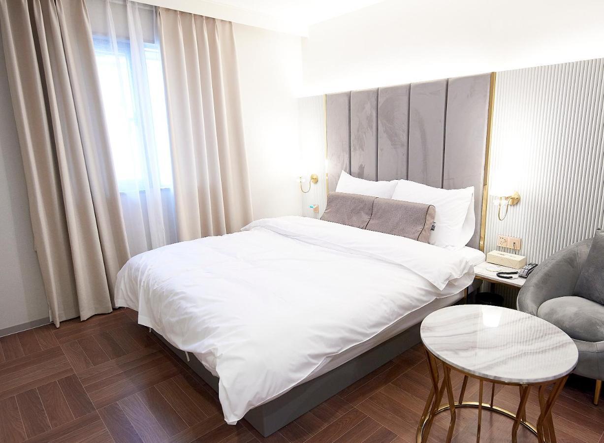 Denbasta Signature Hotel بوسان المظهر الخارجي الصورة
