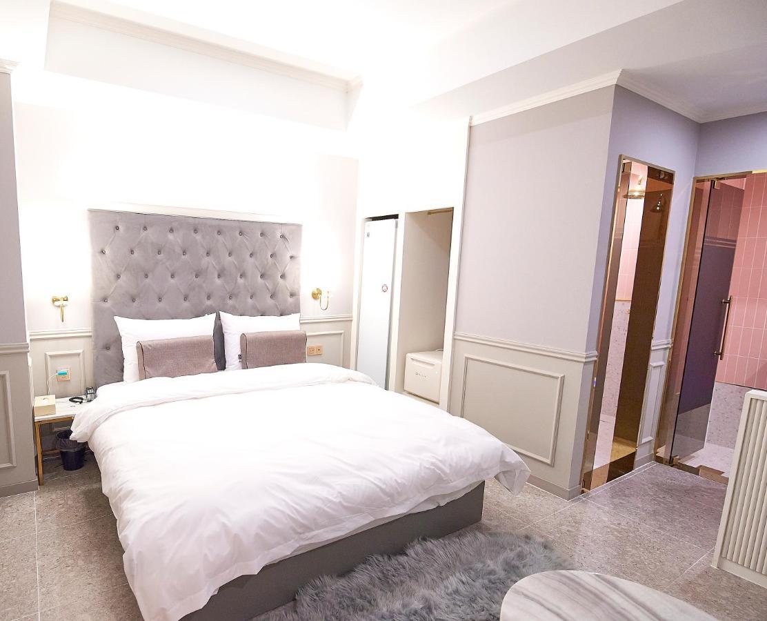 Denbasta Signature Hotel بوسان المظهر الخارجي الصورة