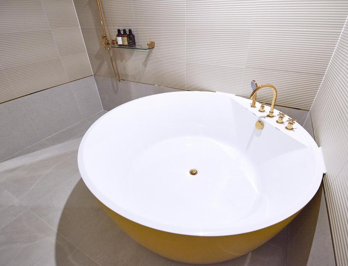 Denbasta Signature Hotel بوسان المظهر الخارجي الصورة