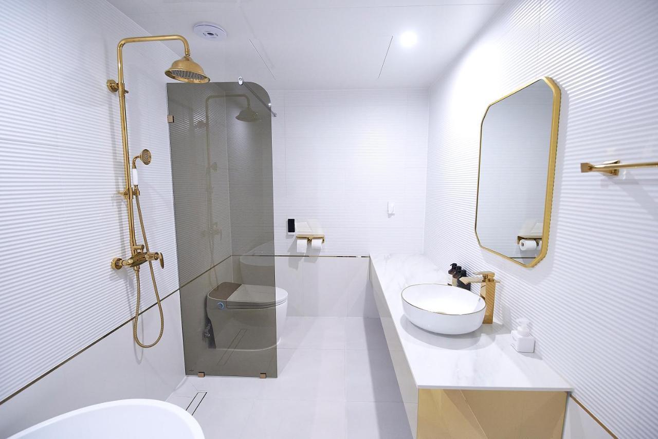 Denbasta Signature Hotel بوسان المظهر الخارجي الصورة